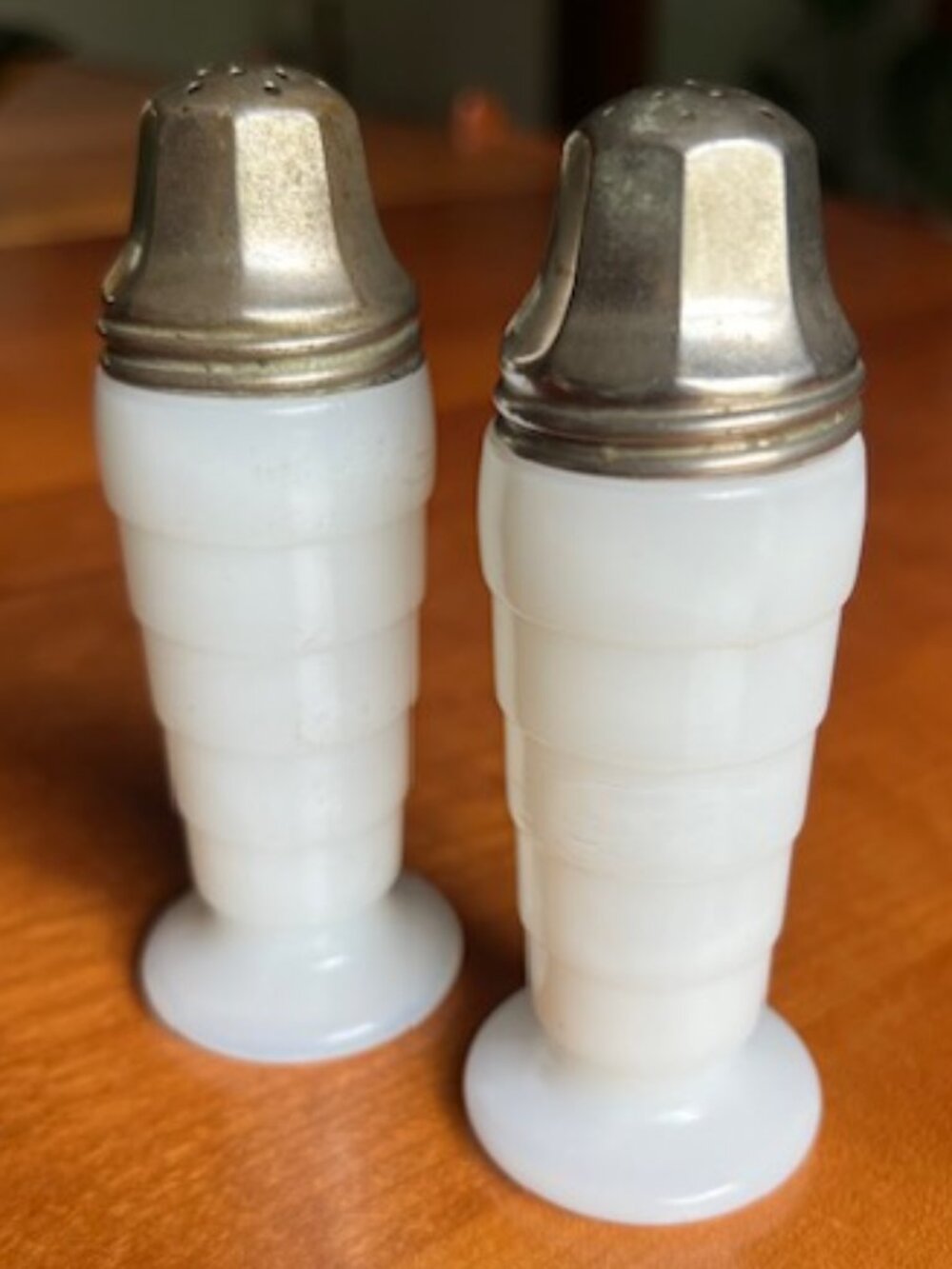 VINTAGE  Hazel Atlas Moderntone White Milk Glass Salt & Pepper Shakers